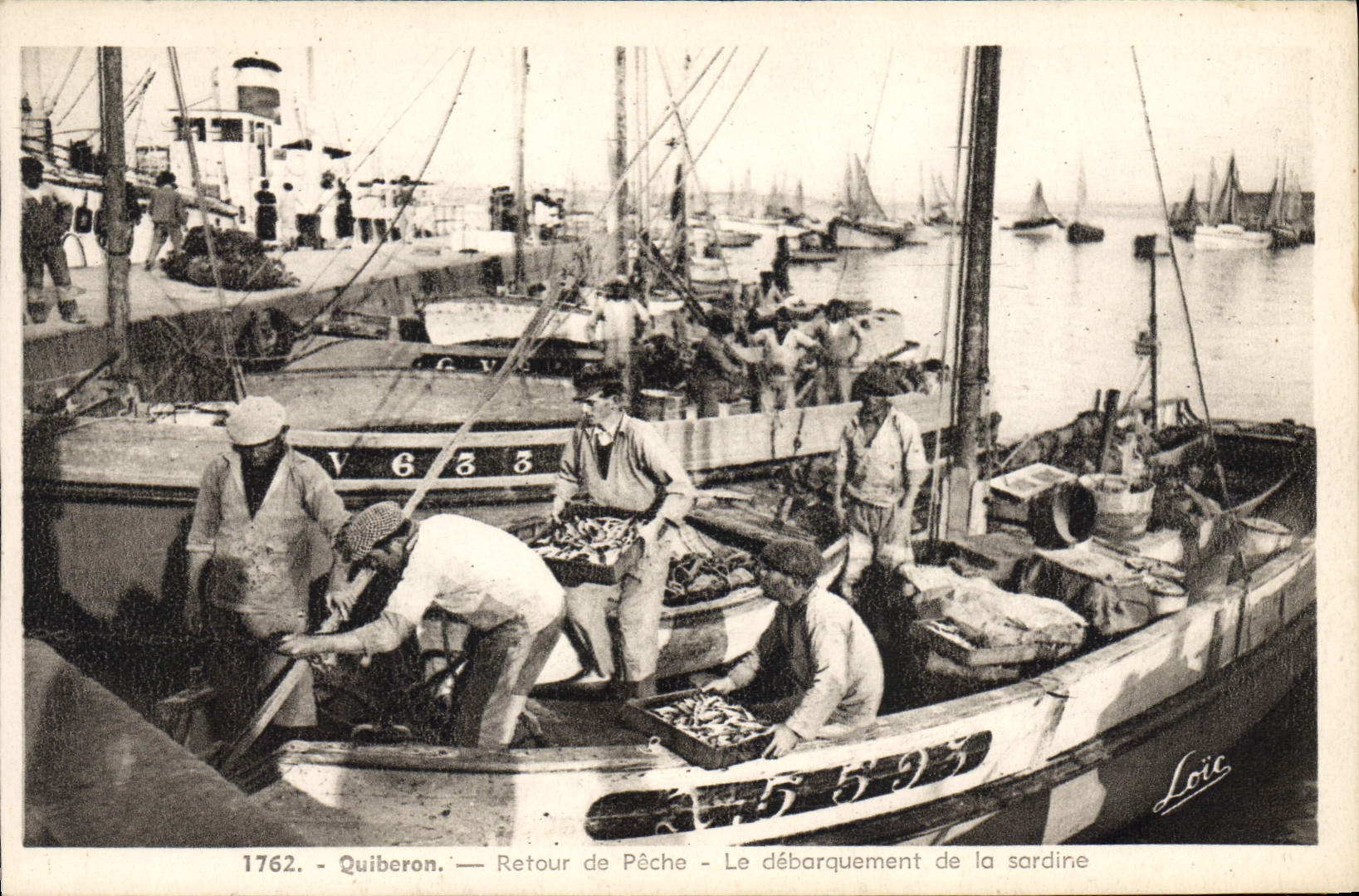 Quiberon — Retour de Pêche — Le débarquement de la sardine — Loïc