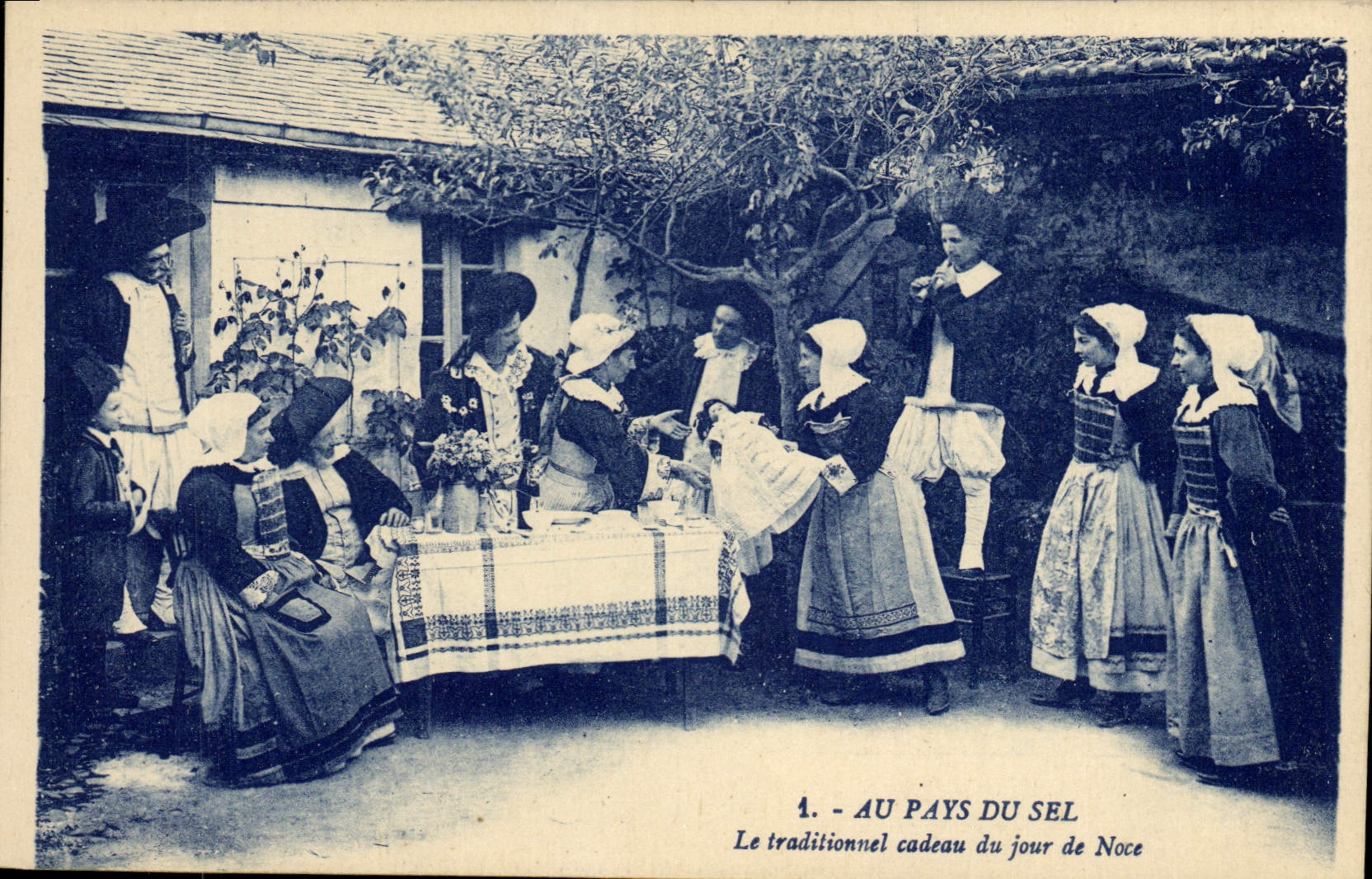 Au Pays du Sel — Le traditionnel cadeau du jour de Noce — G. Arraud, Avenue de la Cloche, Nantes