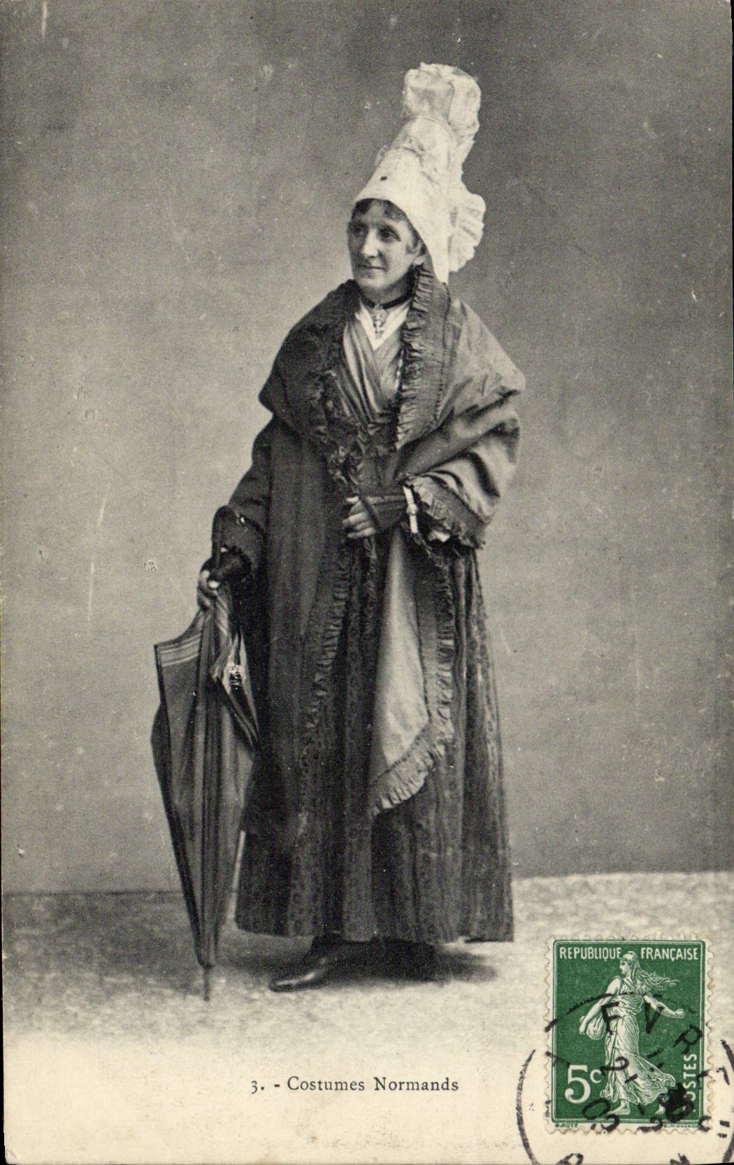 CPA Folklore Costumes Normands