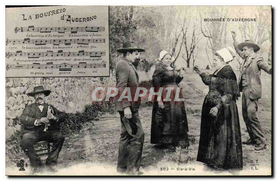 CPA Folklore Auvergne La bourree