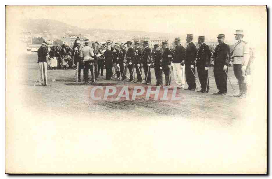 Cérémonie militaire — soldats en tenue — éditeur CPAPHIL
