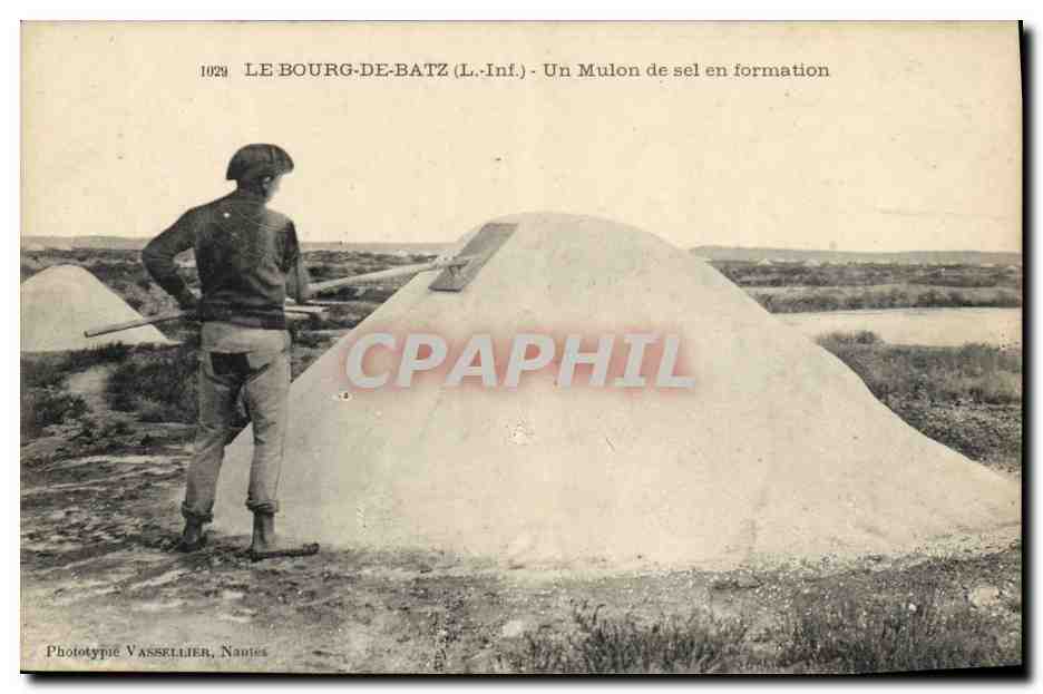 Le Bourg-de-Batz (L.-Inf.) — Un Mulon de sel en formation — Phototypie Vassellier, Nantes