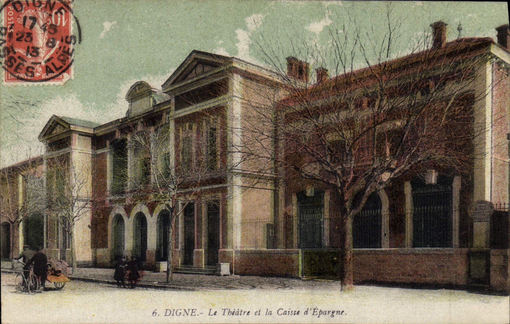 CPA Banque Digne Le theatre et la Caisse d'Epargne 