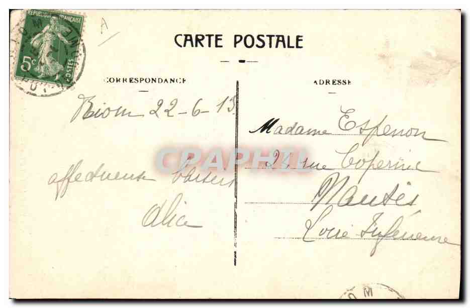 CPA Folklore Auvergne Costume du payx Fileuse — Verso