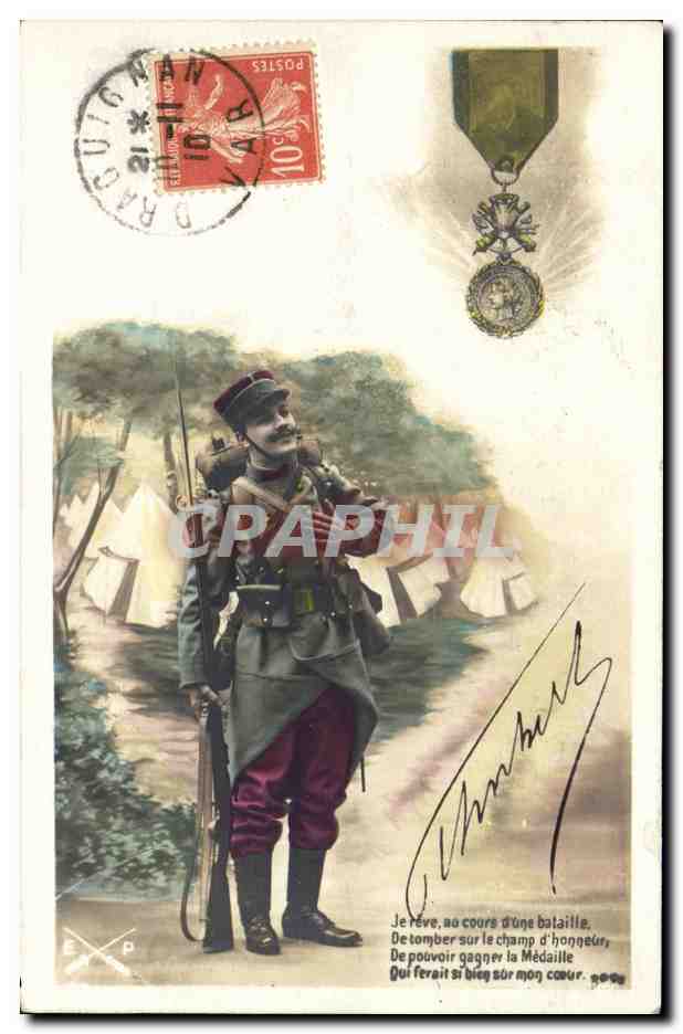 CPA Militaria Medaille Soldat