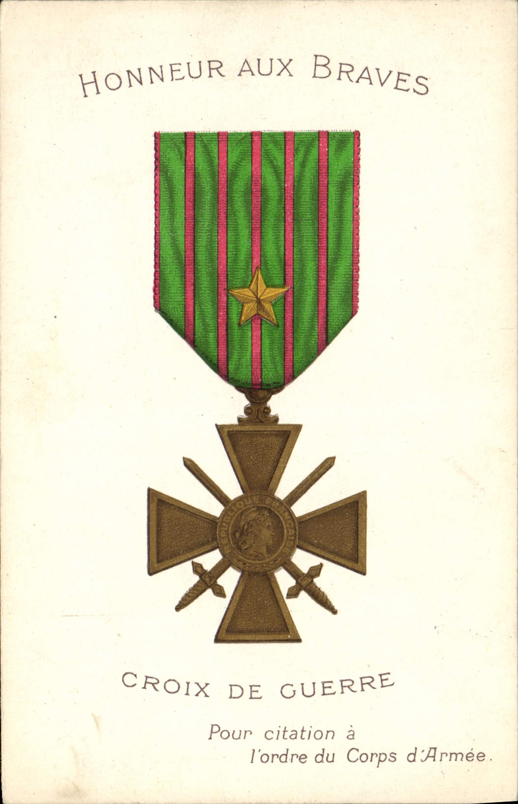 CPA Militaria Medaille Croix de guerre