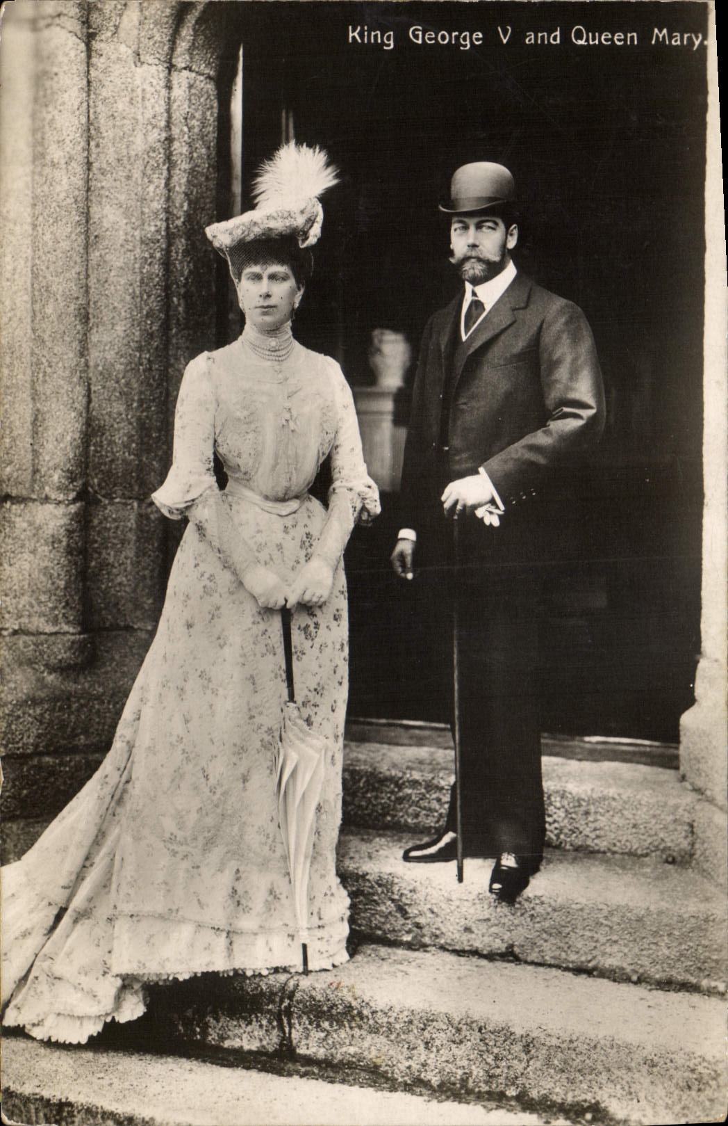 King George V and Queen Mary — photographie royale — MISCH & CO. London, série B 410