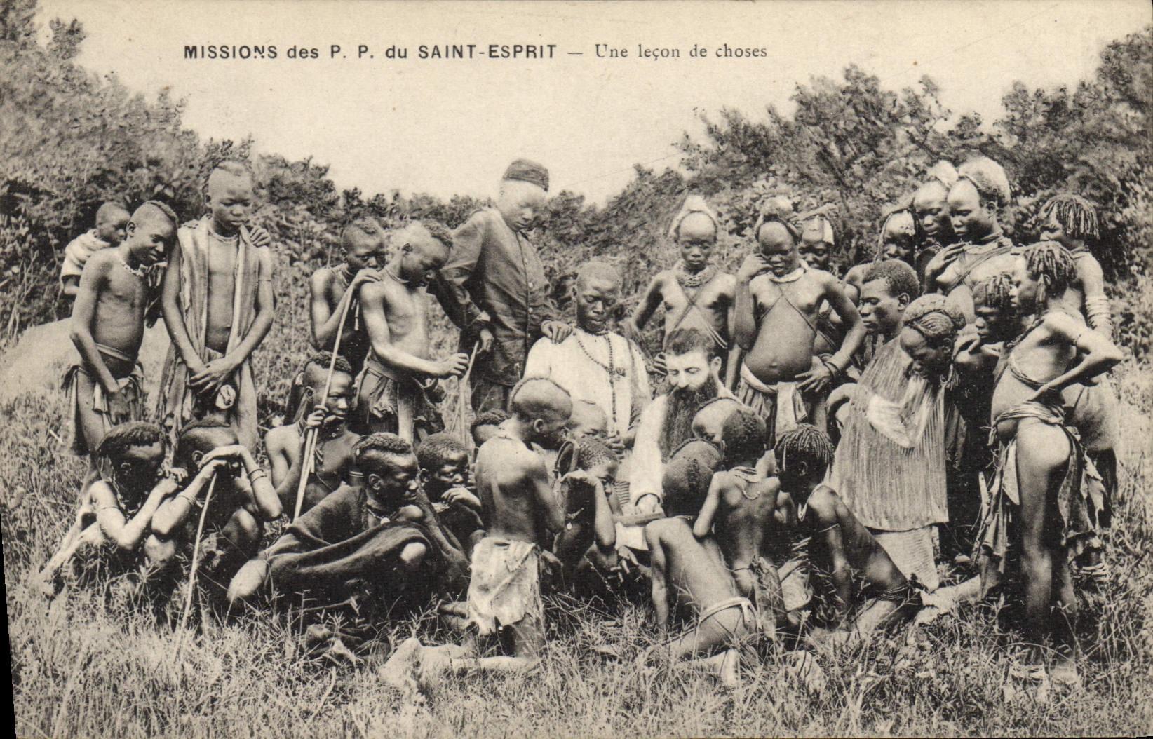 CPA Missions des PP du Saint Esprit Une lecon de choses 