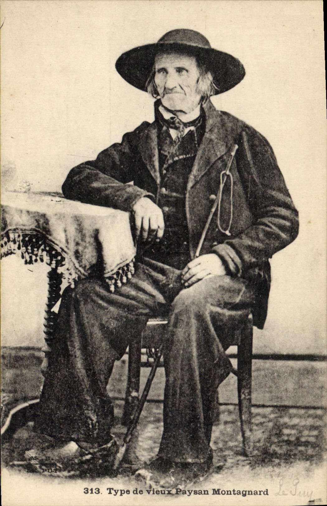 CPA Folklore Type de vieux paysan montagnard 