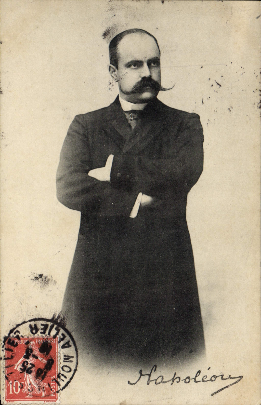 Napoléon — portrait — Photographe A. Léon, Paris - Recto