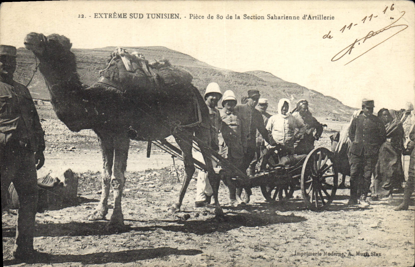 CPA Militaria Extreme Sud Tunisien Piece de 80 de la section Saharienne d'artillerie 