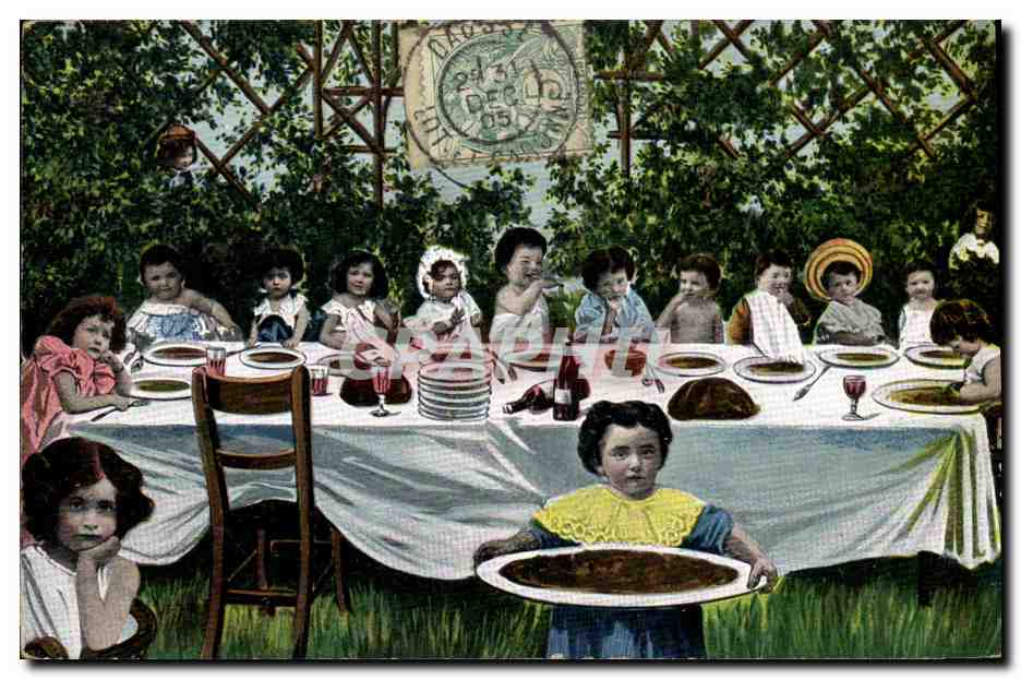 CPA Fantaisie Enfants Bebe A table 