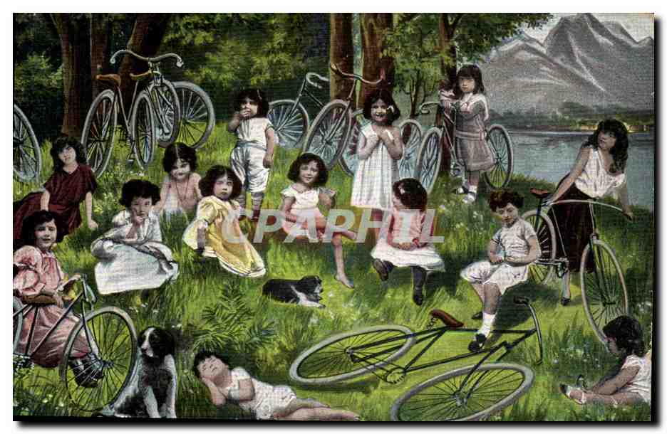 CPA Fantaisie Enfants Bebe Velo Cycle
