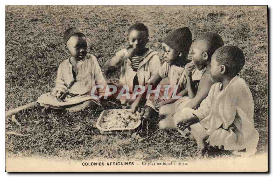 CPA Negre Enfant noir Colonies Africaines Le plat national Le riz 