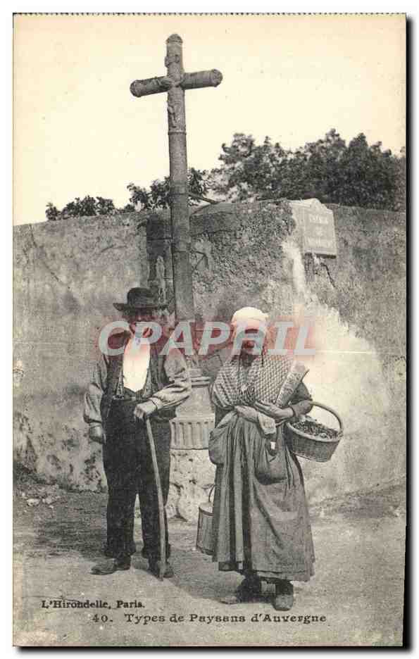 CPA Folklore Types de paysans d'Auvergne 