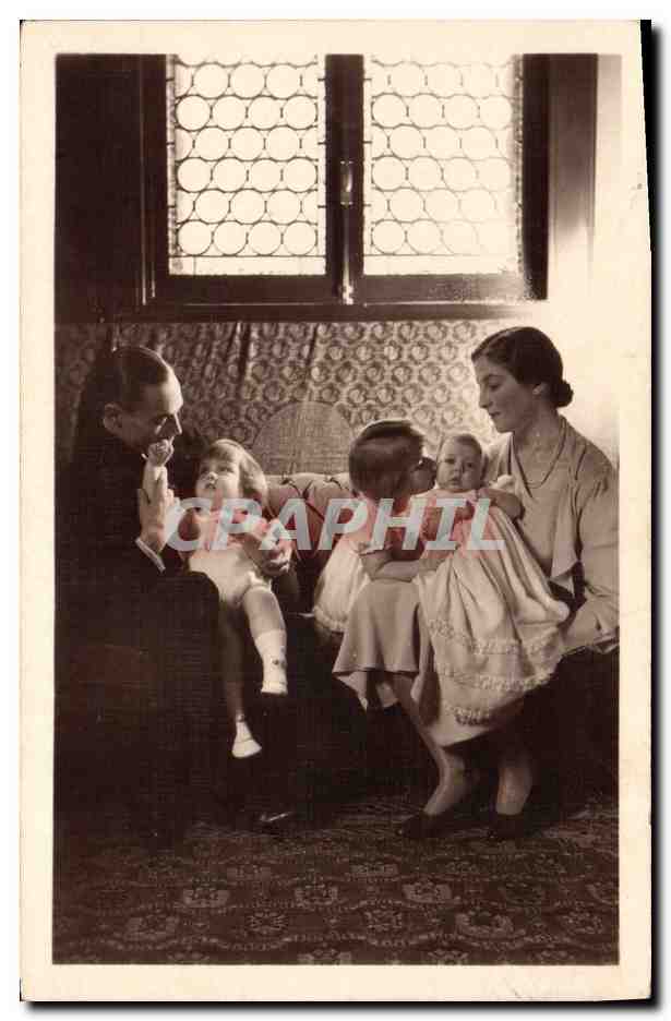 La Comtesse de Paris et ses enfants — Jean Vincent La Boctie — n° de série non visible