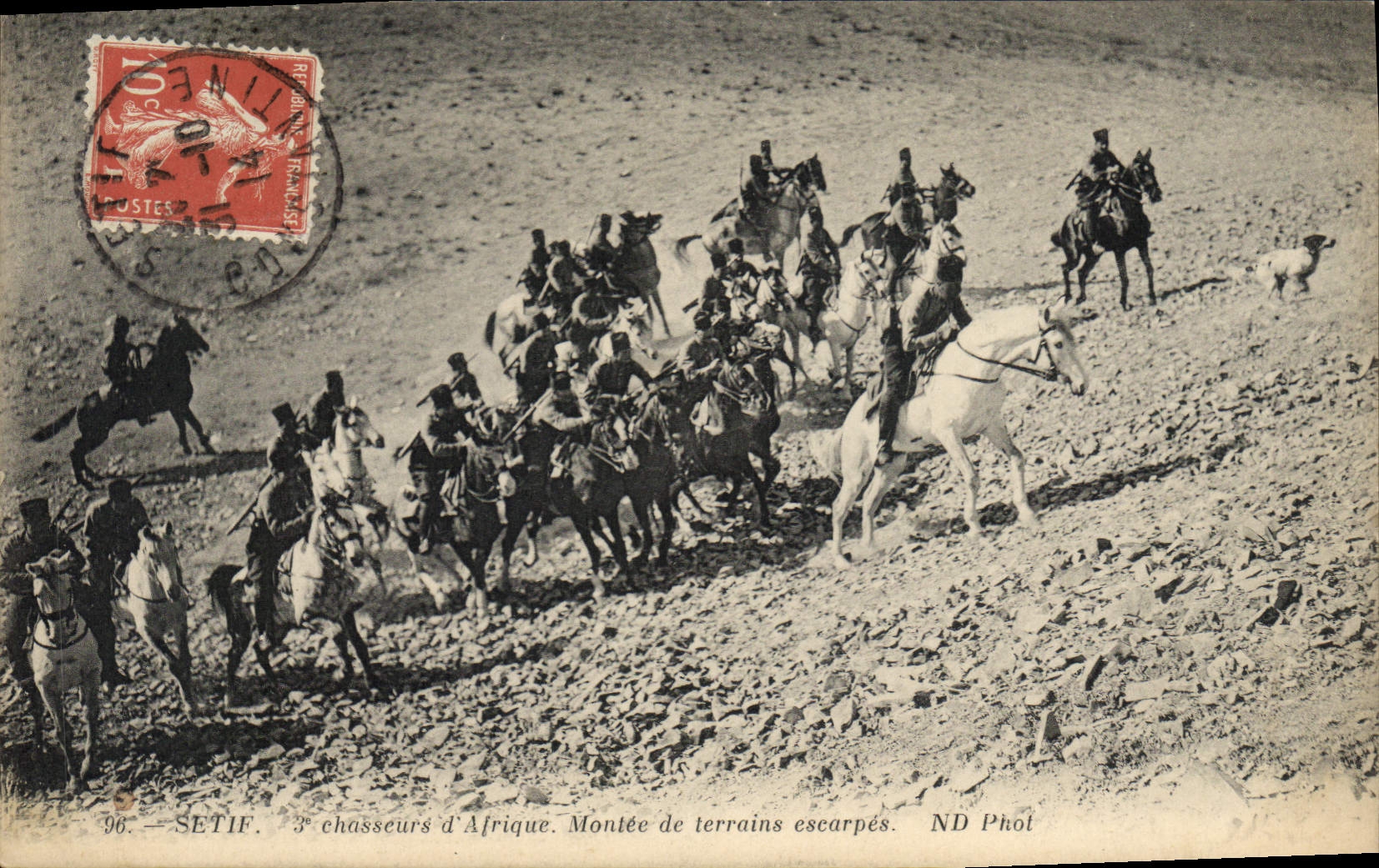 CPA Militaria Setif 3eme Chasseurs d'Afrique Montee de Terrains escarpes 