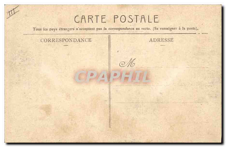 Groupe de personnes devant des tentes — Éditeur non identifié, n° de série non visible — Reverso