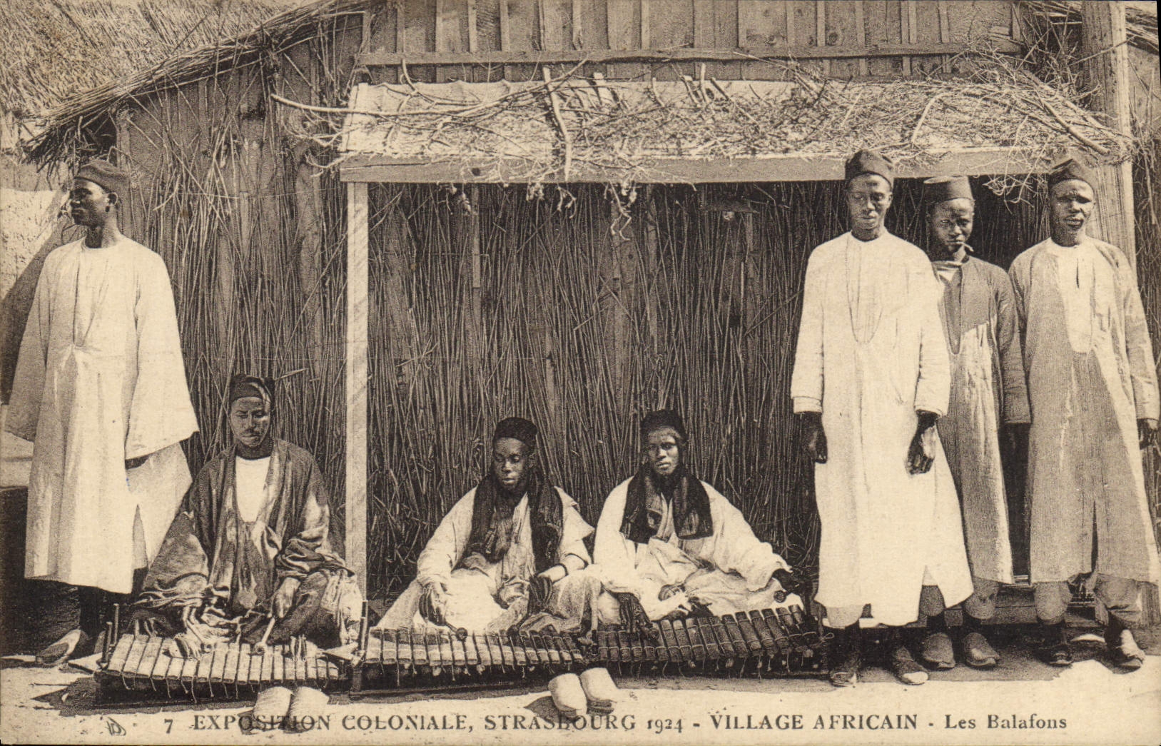 Village africain — Les Balafons — Exposition coloniale, Strasbourg 1924