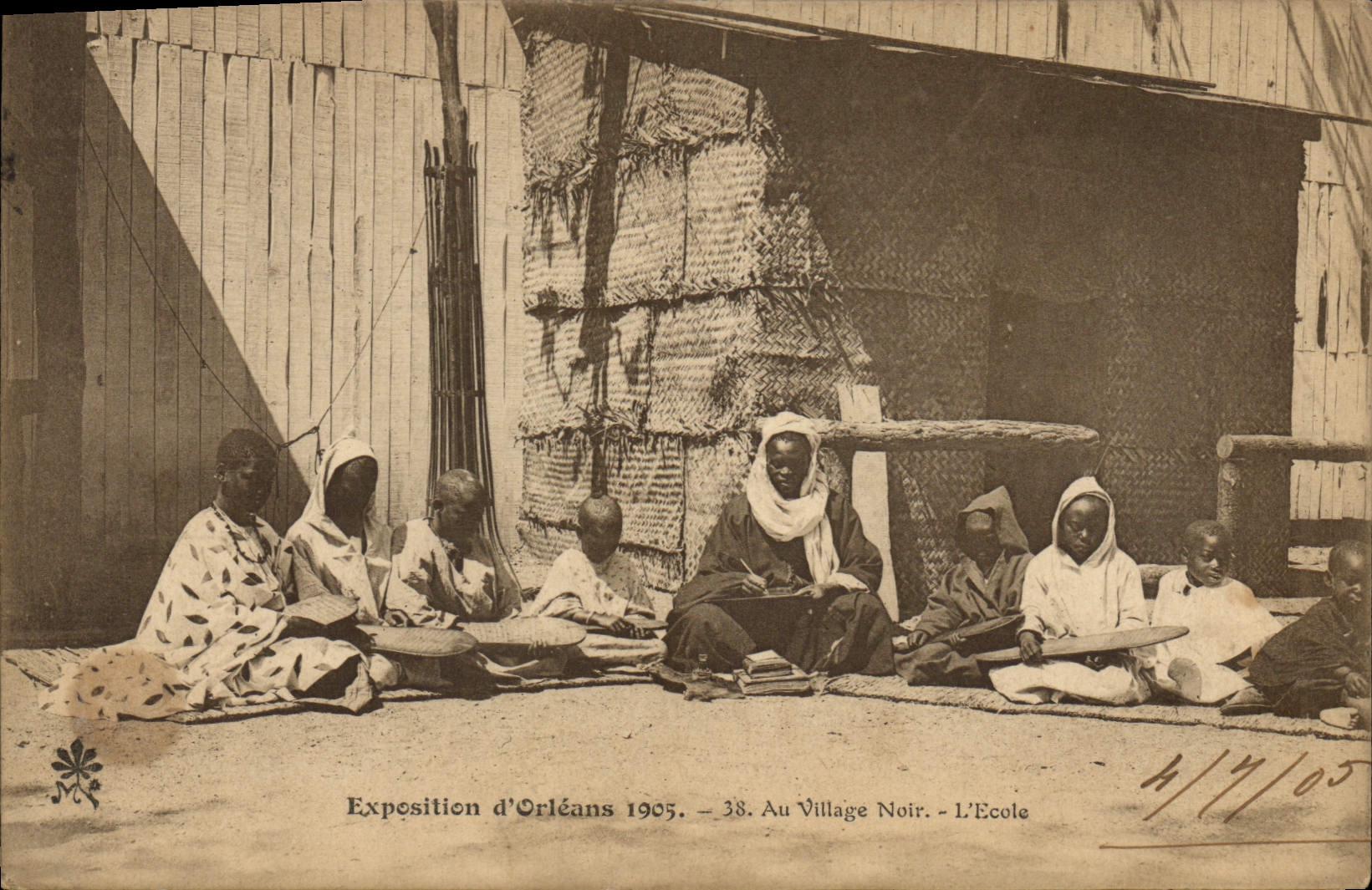 Village Noir — L'École — Exposition d'Orléans 1905 — n°38