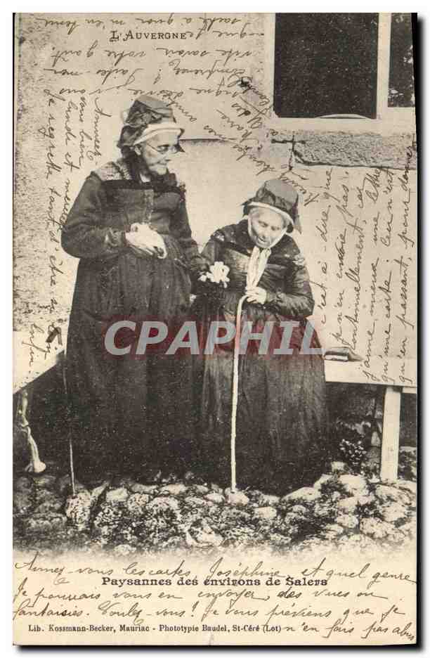 CPA Folklore Auvergne Paysannes des environs de Salers 