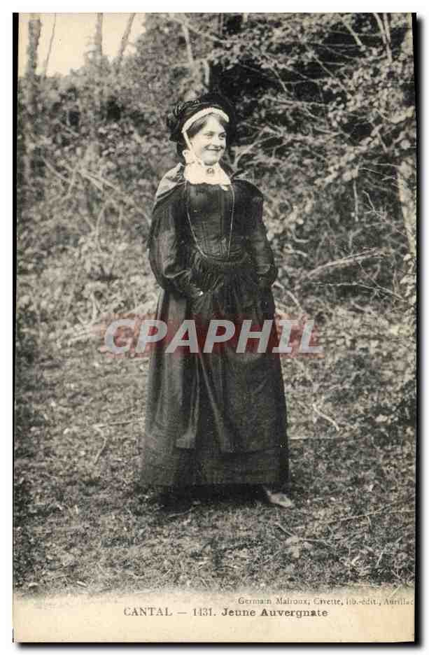 CPA Folklore Cantal Jeune Auvergnate