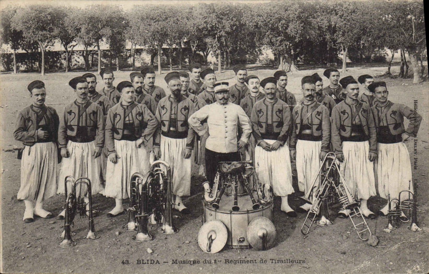 Blida — Musik des 1. Tirailleur-Regiments — Hébert & Darche, n°43