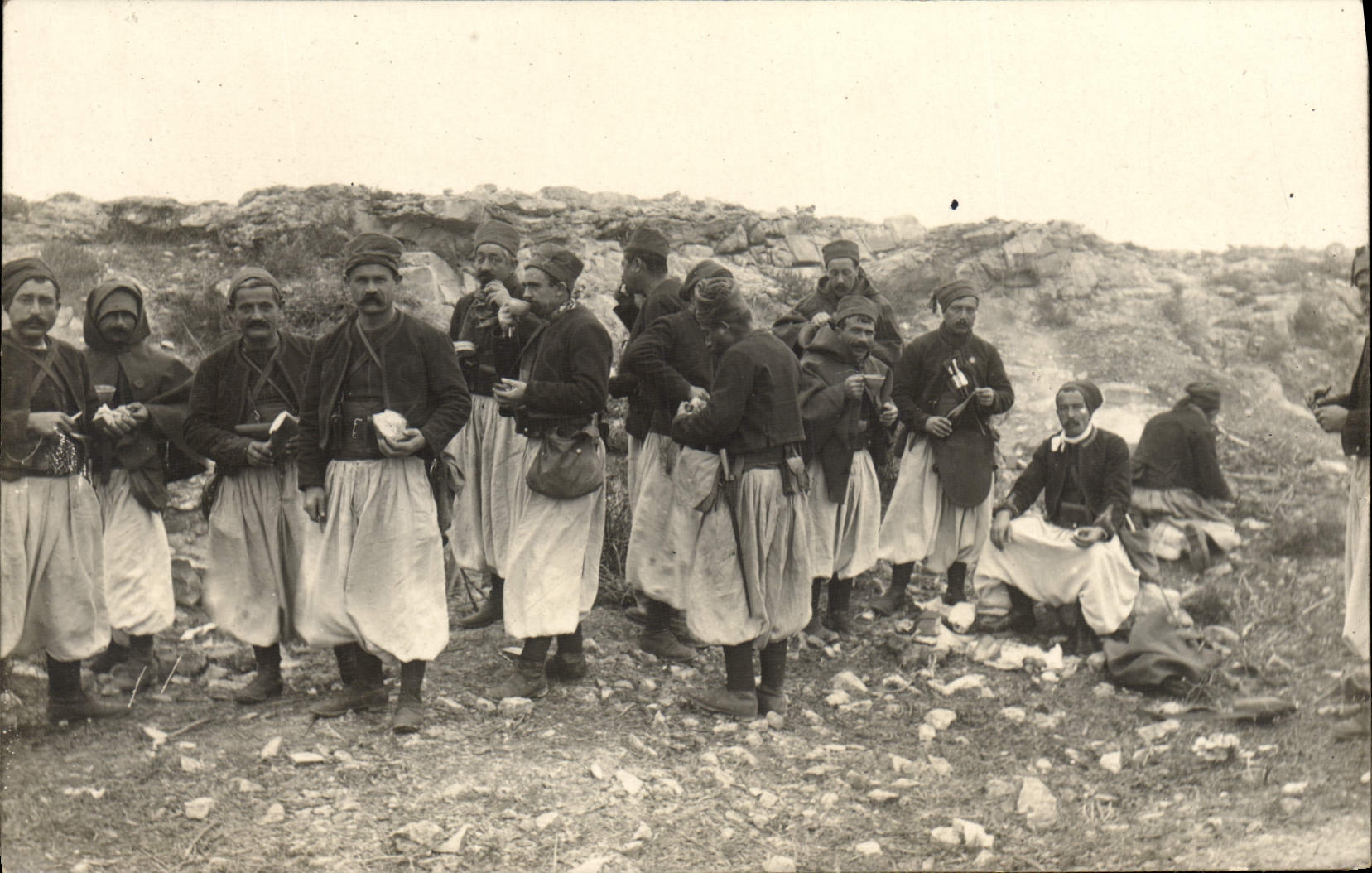 CARTE PHOTO Militaria Zouaves