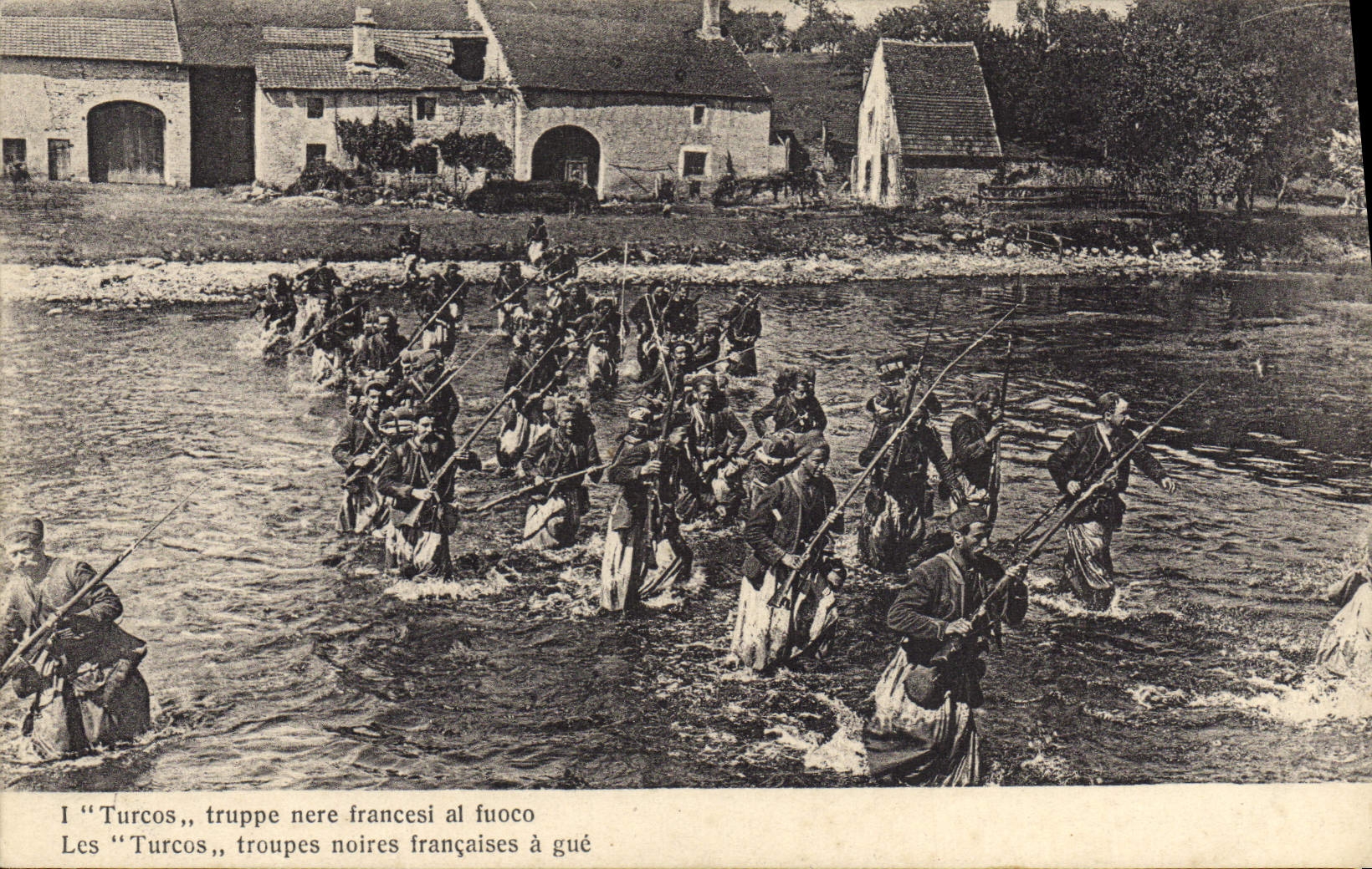 CPA Militaria Les Turcos Troupes noires francaises a gue