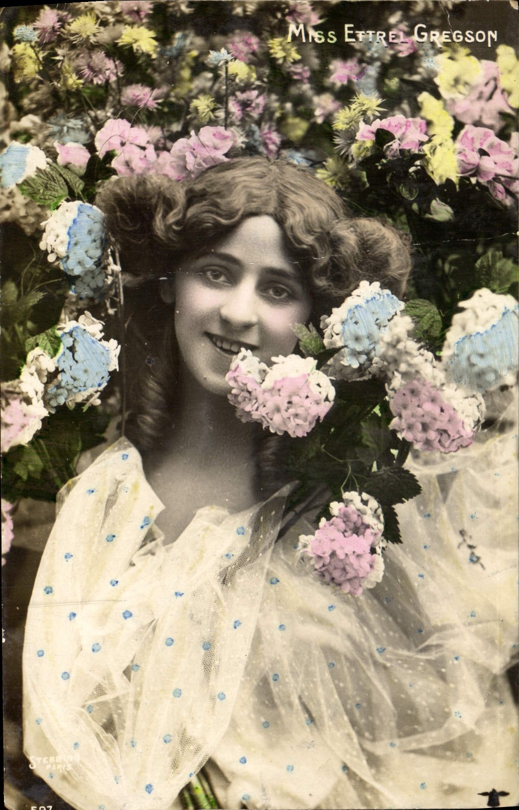 CPA Fantaisie Femme Miss Ettrel Gregson