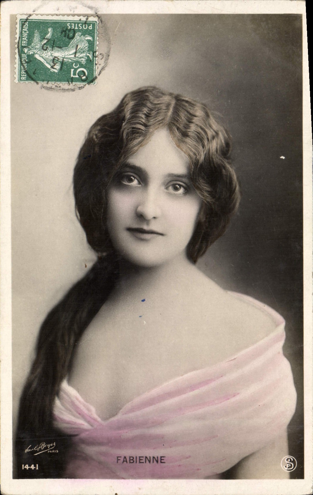CPA Fantaisie Femme Fabienne 