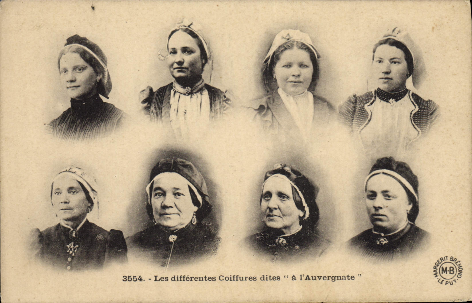 CPA Folklore Les differents coiffures dites a l'Auvergnate