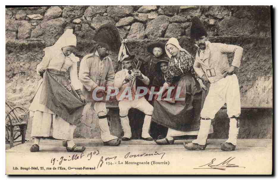 CPA Folklore Auvergne La Montagnarde Bourree