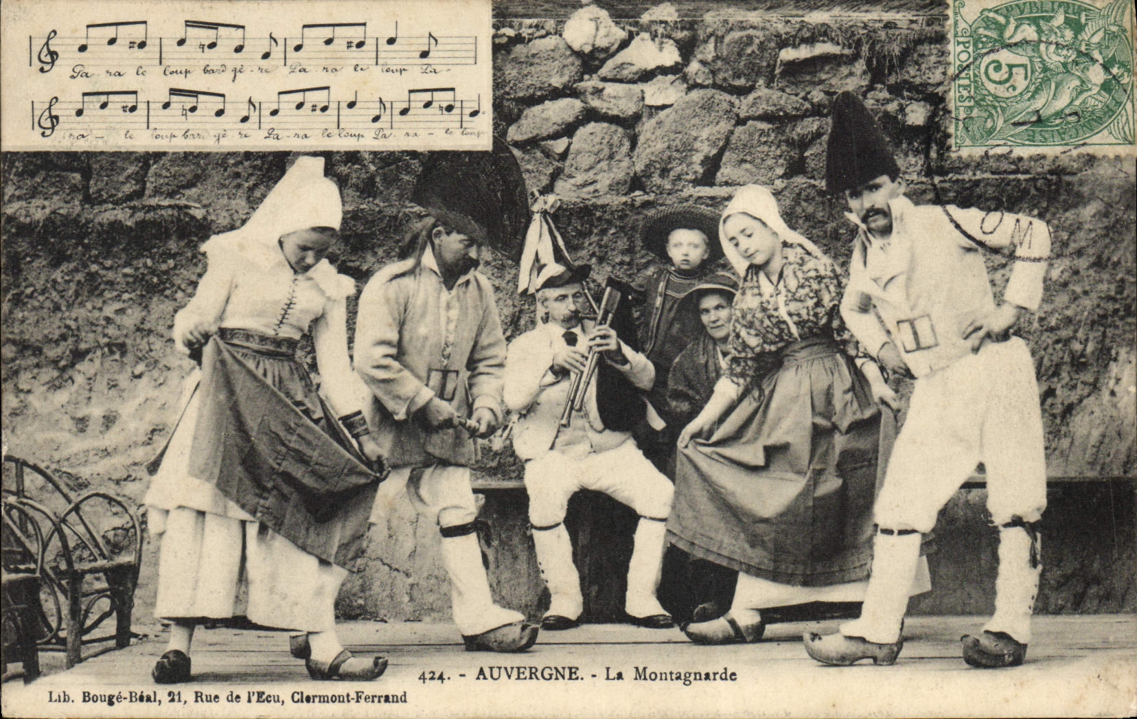 CPA Folklore Auvergne La Montagnarde