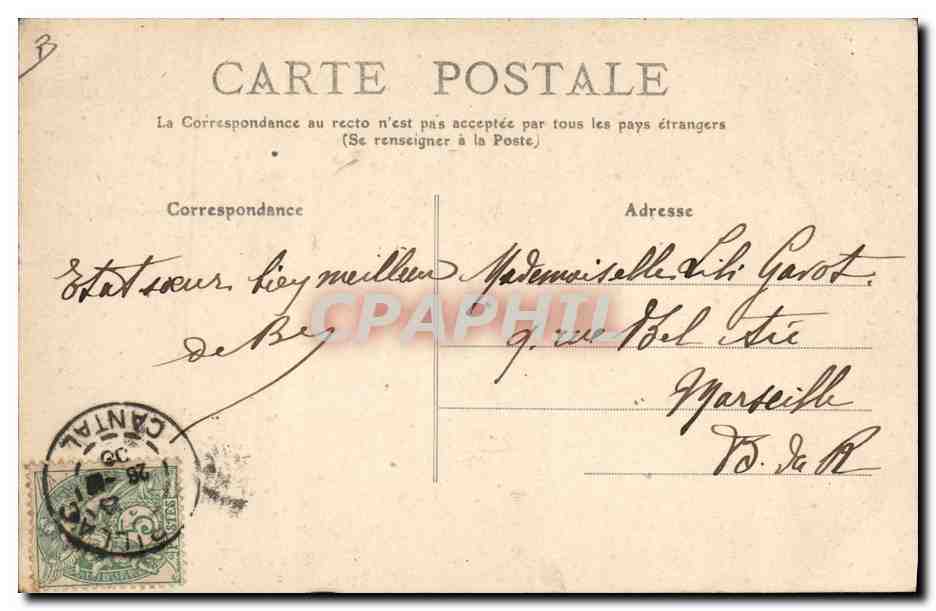 CPA Folklore Auvergne Heureux couple — Verso