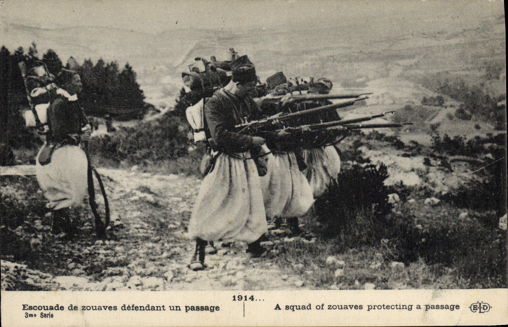 Escouade de zouaves défendant un passage — 3me Série — B.D. (B. Leduc)
