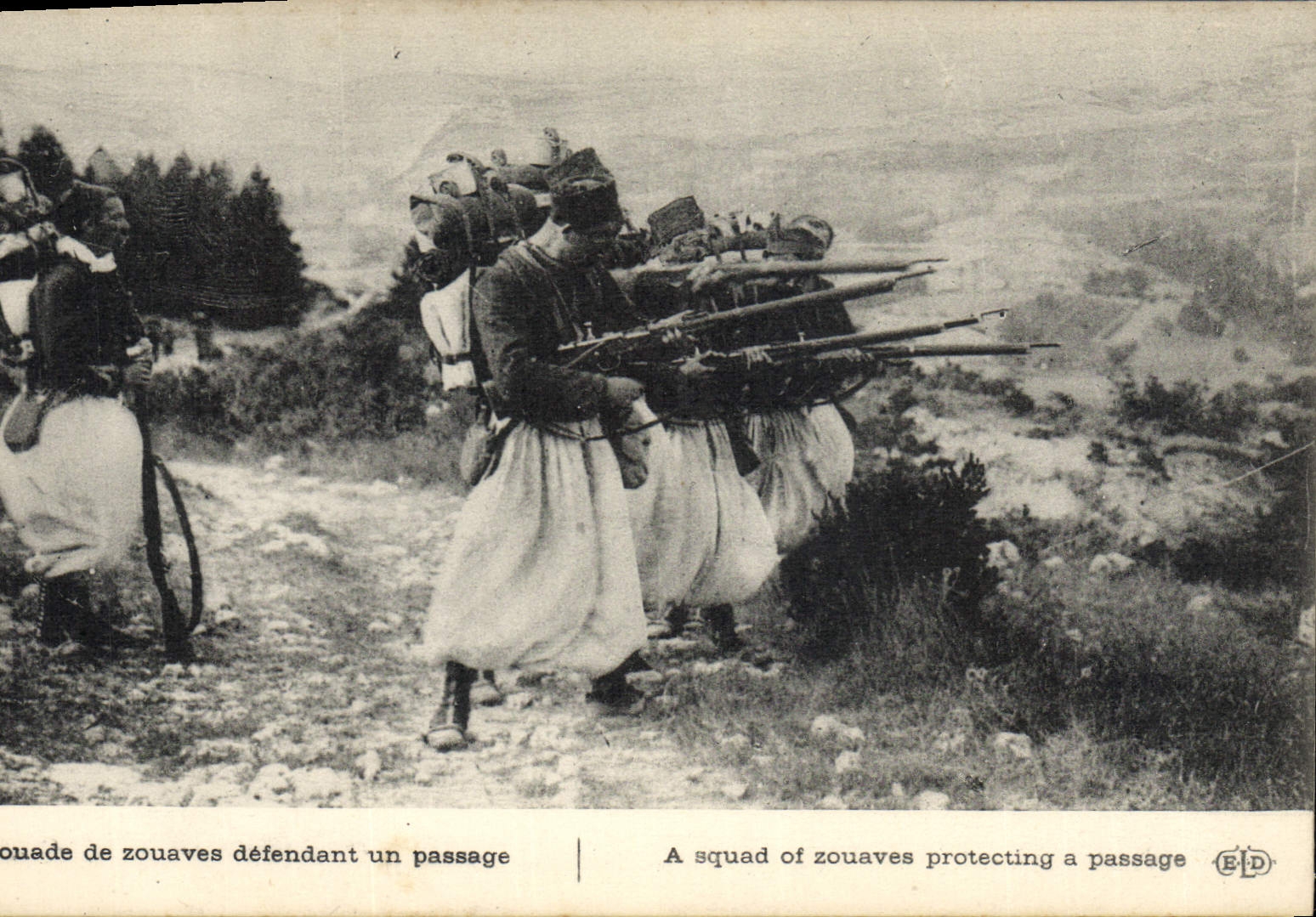Zouaves défendant un passage — E. Le Doley, imp. 137, Rd Sébastopol, Paris
