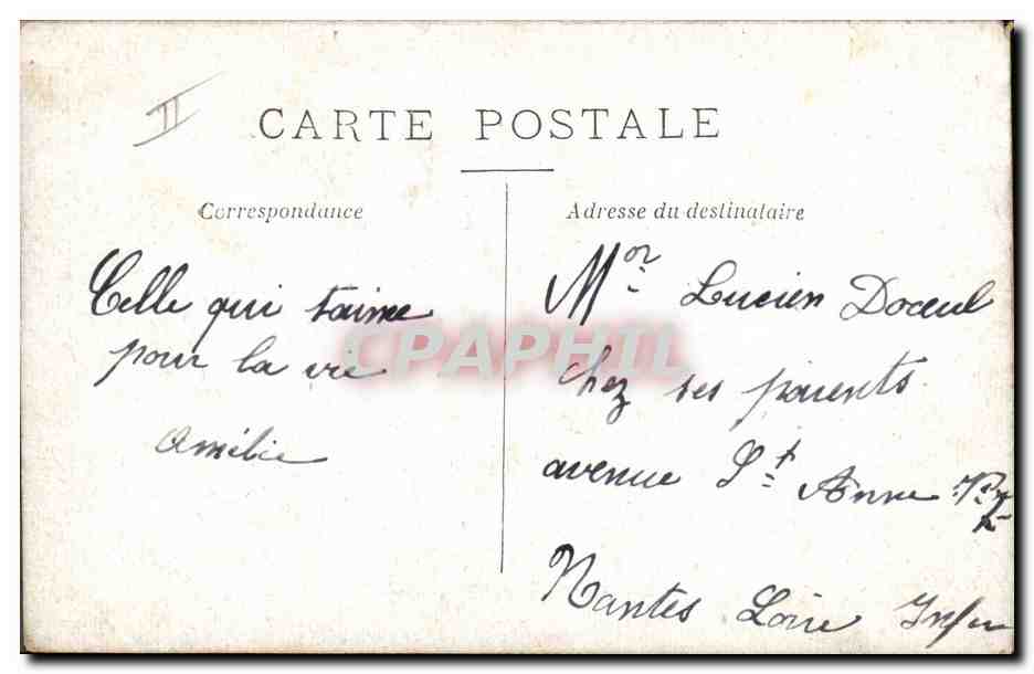 CPA Militaria A la caserne Ajustement de la ceinture Zouaves — Rückseite