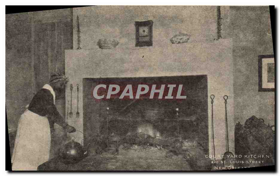 CPA Negre Femme Noire Court Yard Kitchen St louis Street New Orleans Between Bourbon and Dauphine