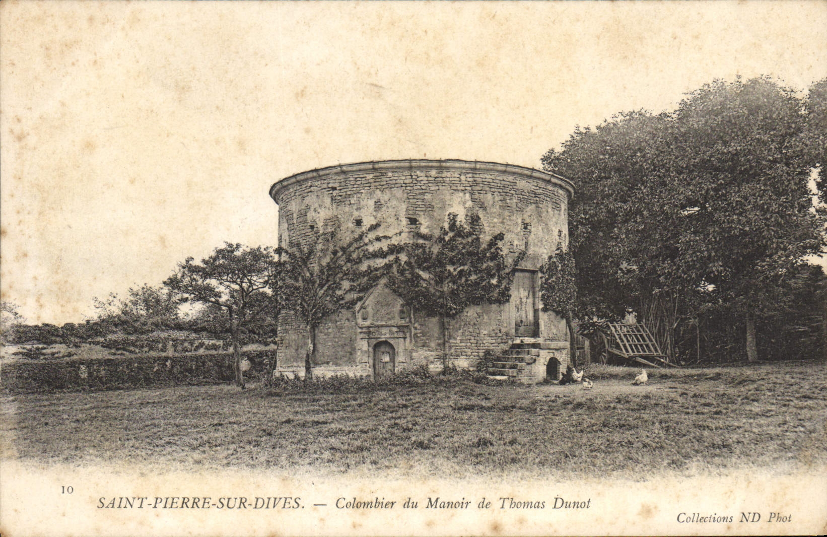 Saint-Pierre-sur-Dives — Colombier du Manoir de Thomas Dunot — Collections ND Phot