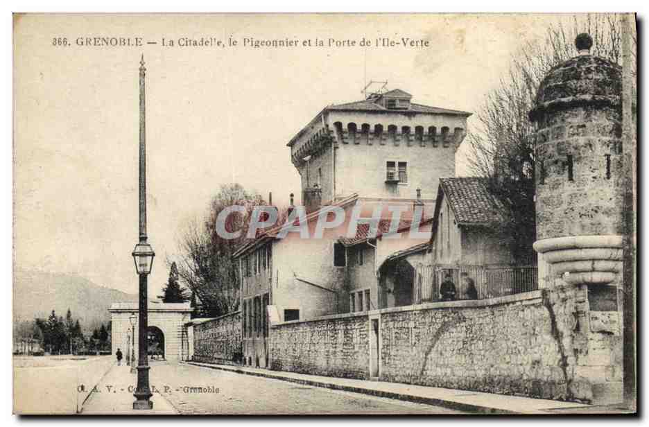 Grenoble — La Citadelle, le Pigeonnier et la Porte de l'Île-Verte — O.A.V. - C. L. P. - Grenoble