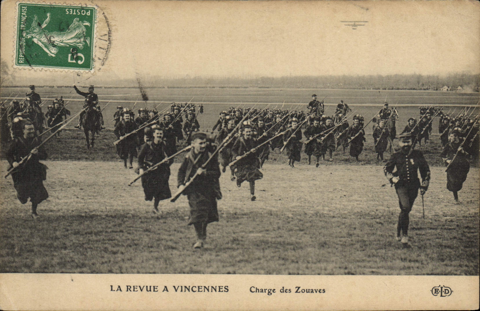 La Revue à Vincennes — Charge des Zouaves — EID