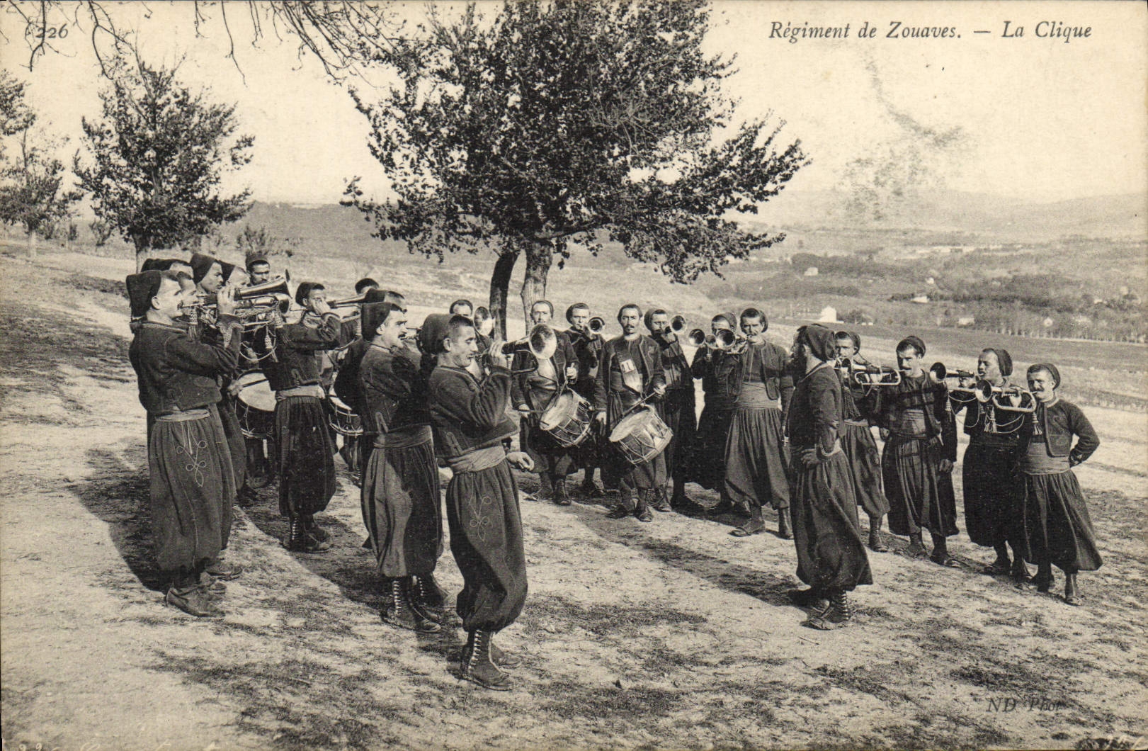 Régiment de Zouaves — La Clique — ND Phor