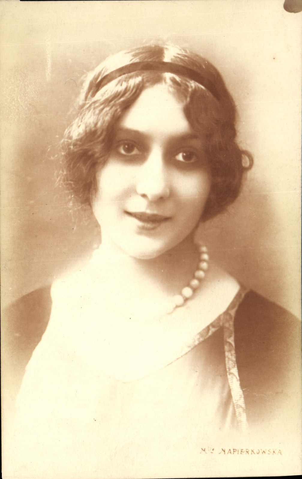 Mme Z. Napierkowska — portrait féminin — éditeur Mme Z. Napierkowska