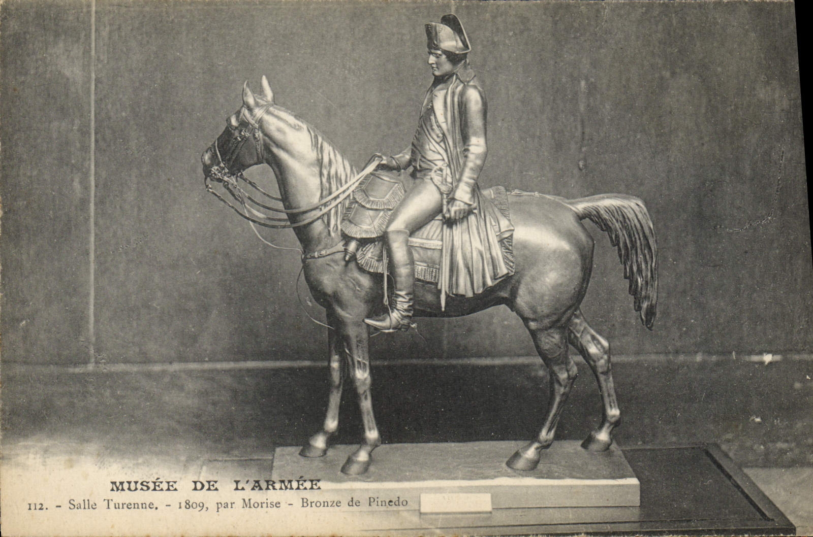 CPA Napoleon 1er Paris Musee de l'armee Salle Turenne Bronze de Pinedo