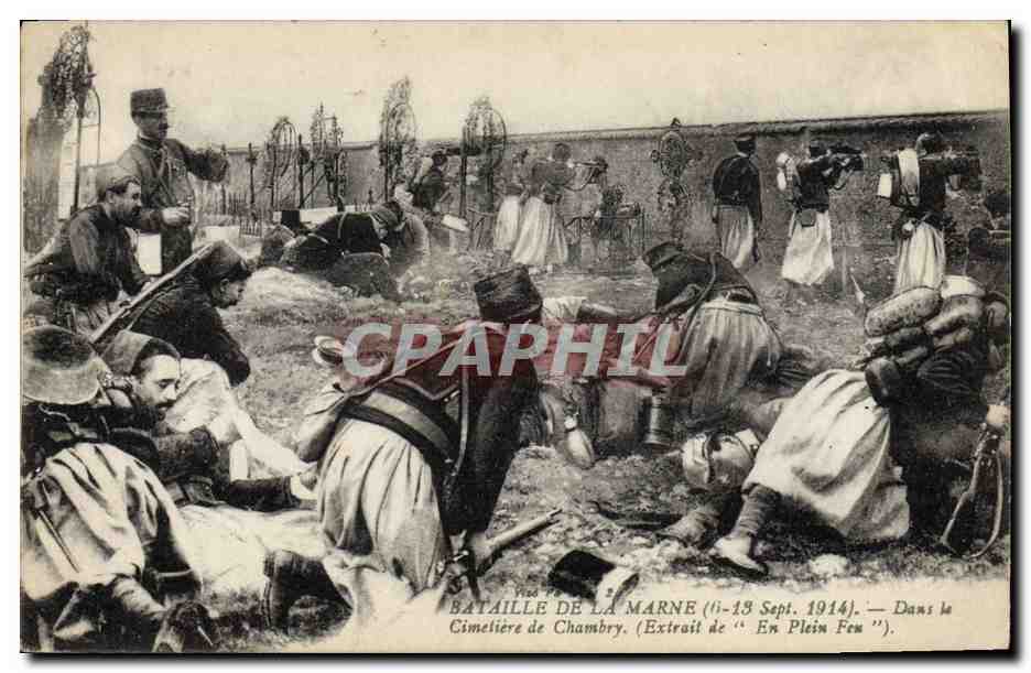 CPA Militaria Bataille de la Marne Dans le cimetiere de Chambry Zouaves