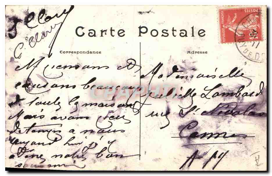 CPA Folklore Jeune Auvergnate — Verso