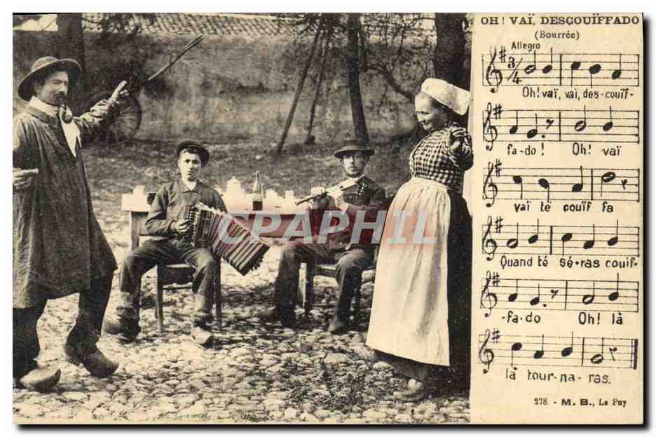CPA Folklore Auvergne La Bourree