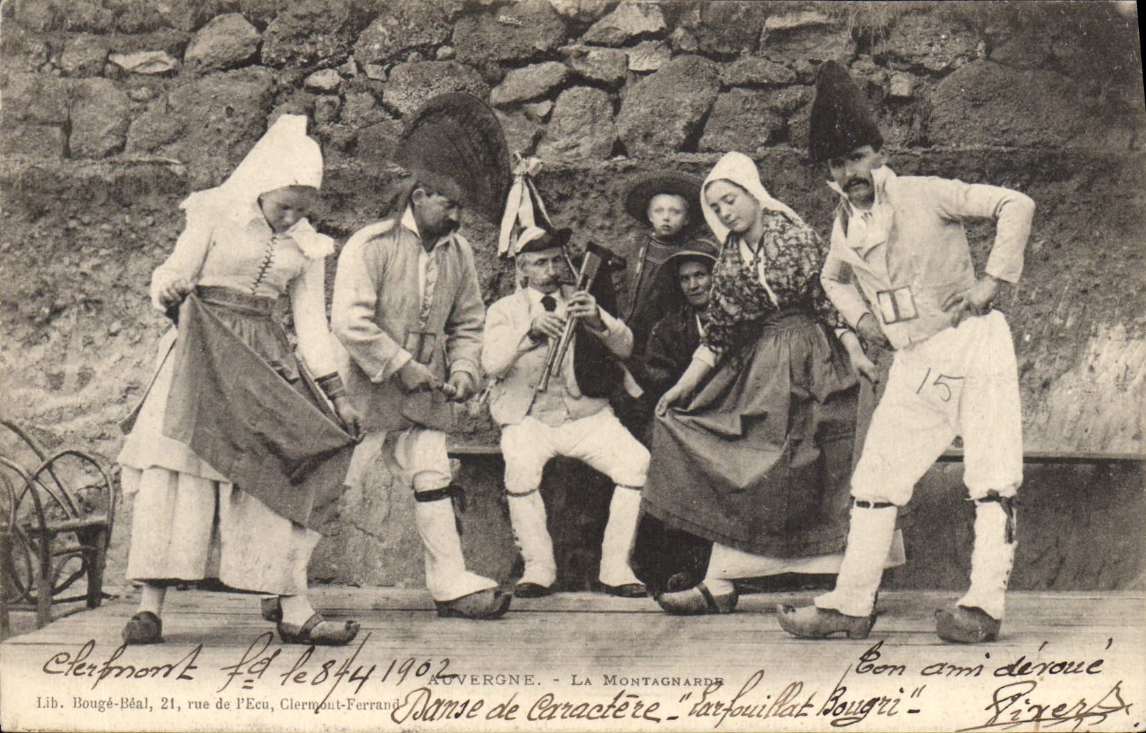 CPA Folklore Auvergne La Montagnarde