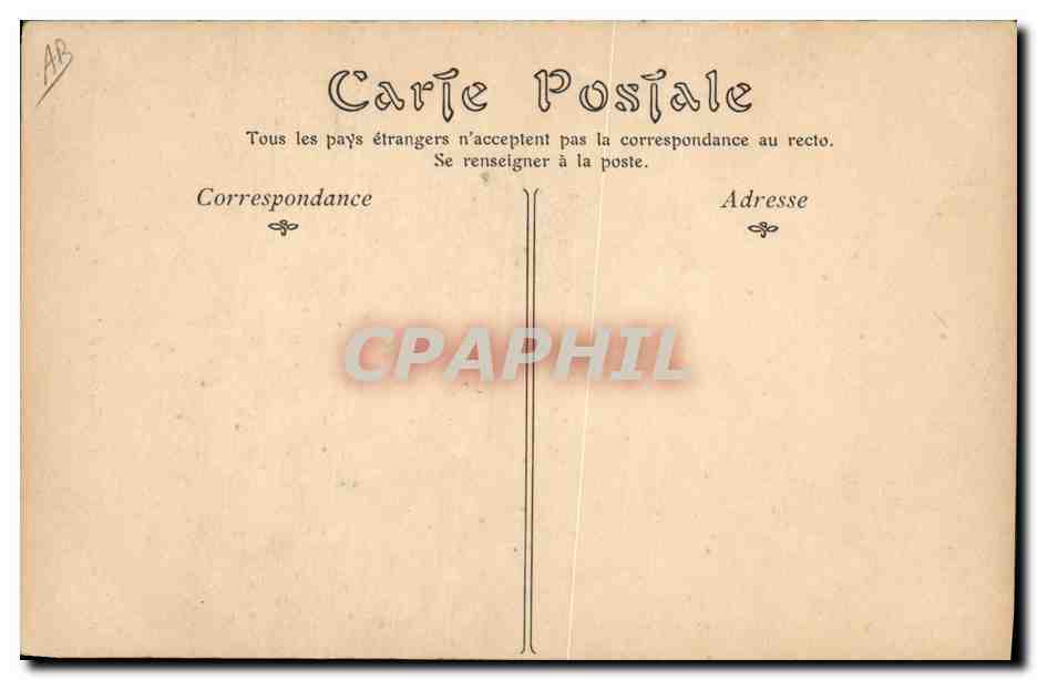 CPA Folklore Paysanne d'Auvergne Fileuse — Verso
